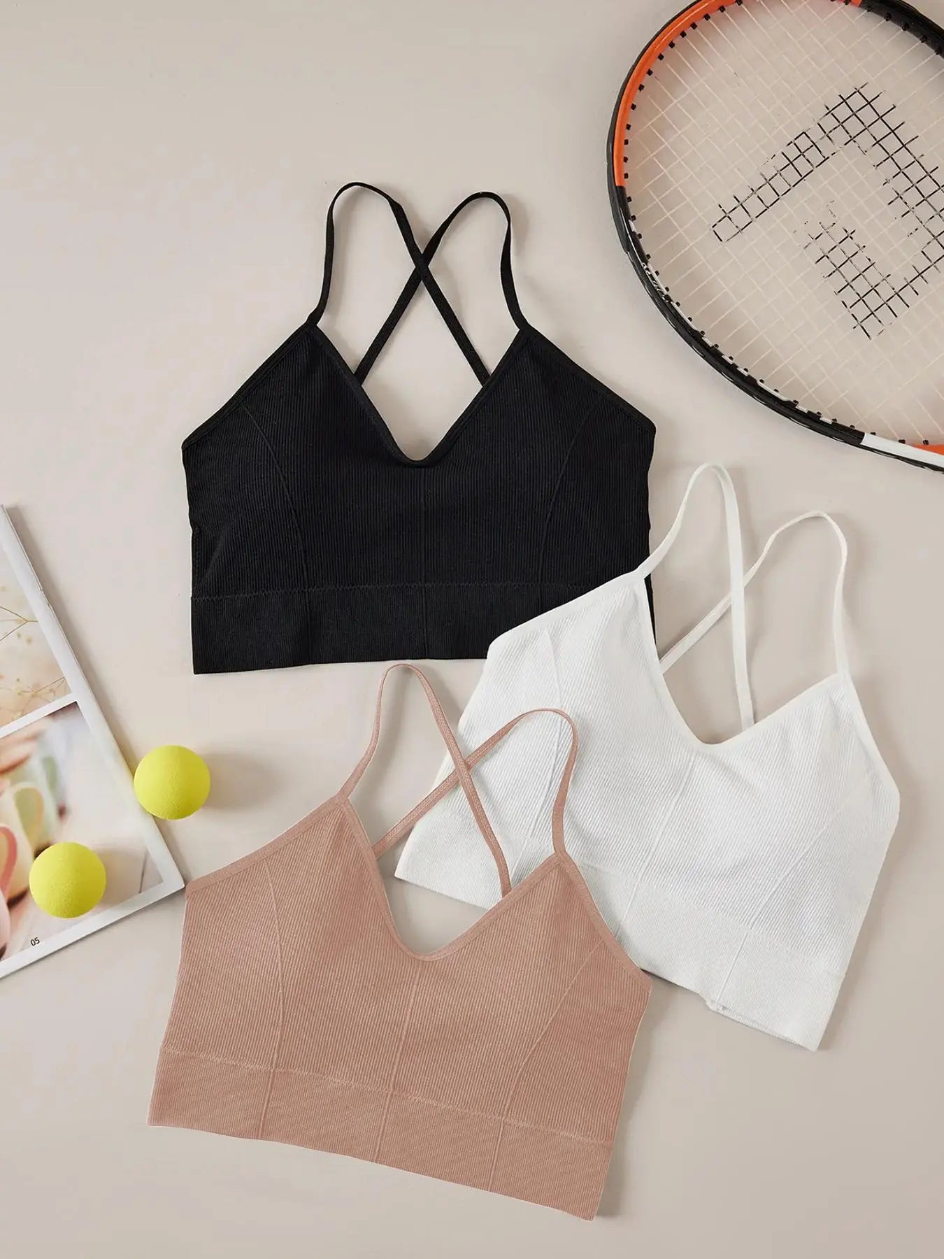 Women'S Solid Criss Cross Backless Sports Bras, Fall Back-To-School Clothing, Gym Clothing, Breathable High Elasticity Padded Wireless Sports Bra for Yoga Gym Workout Running Tennis Pickleball, Sports Bra for Women Top, Sports Bra, Activewear